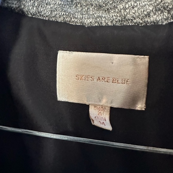 Vest - Picture 2 of 2